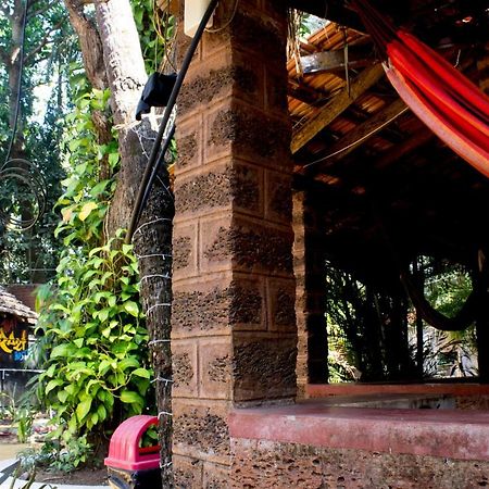 That Crazy Hostel Anjuna Exterior foto